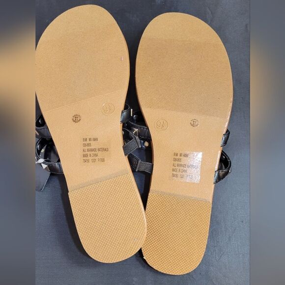 BRAND NEW MIXIT 3-STRAPS THONG WOMEN"S STUDDED DETAILING ROUND TOE  SAND… - Picture 8 of 15